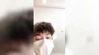 双马尾小萝莉【下篇】娇小身材逼很紧！白丝美腿扶屌插入，小穴很紧骑乘位，后入撞击娇喘声好听