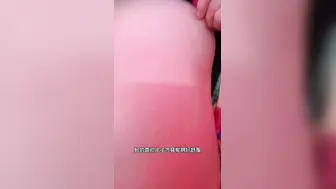 妈妈的逼腥但不臭舌头深入妈妈的花蕊，贪婪地吮吸着 真实乱伦系列