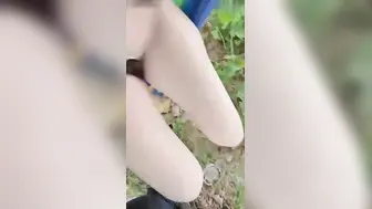真实家庭乱伦 大胸嫂子的喷水新作 无套地狂插，姐姐的淫水四溢喷涌而下，在肉欲的漩涡中，只有原始的快感