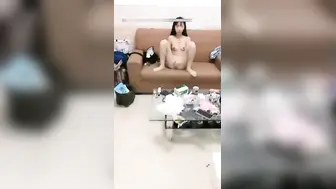 03年嫩妹 骚话不断 被操还打电话浪叫给别人听