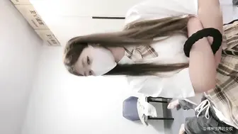 这在我们业界是种奖励 JK萝莉的奴隶坐脸窒息踩踏骑马白袜蹂躏