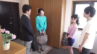 ROYD-271 [中文字幕]我的姐姐虽然朴素低调，但摘下眼镜后竟是绝世美女，我按捺不住冲动接近她，从素股开始最终直接插入并内射初体验。。夕木こいろ